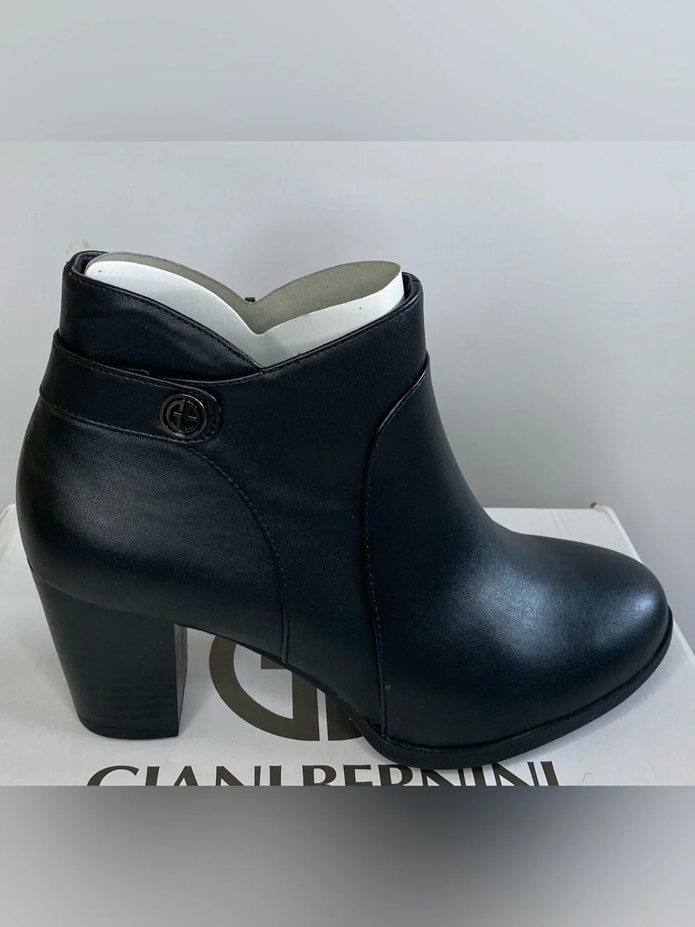 Giani Bernini Black Block Heel Ankle Bootie - NEW IN BOX